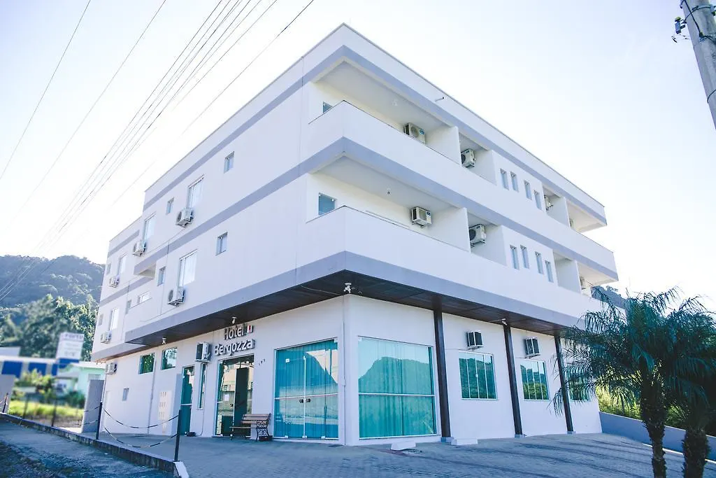 **  Hotel Bergozza Rio do Sul Brésil